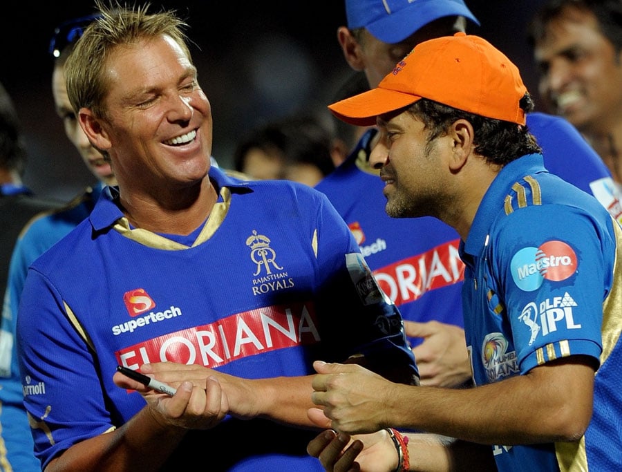 Shane Warne (left) and Sachin Tendulkar.