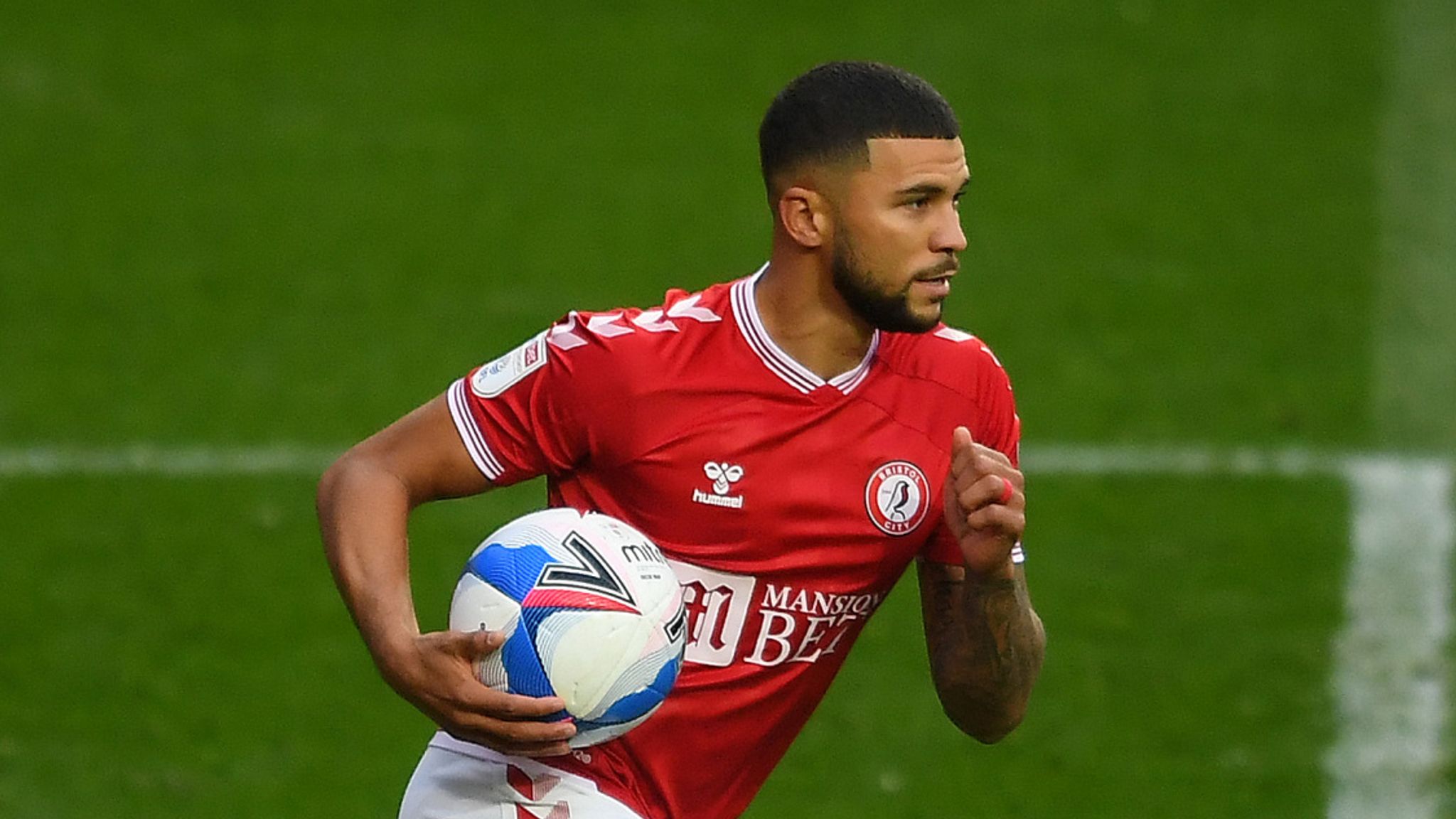 skysports-nahki-wells-bristol-city-footballer